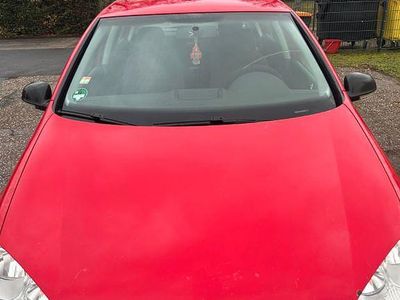 Gebraucht VW Golf V Comfortline 80 PS (58 kW) 2007 Rot Limousine