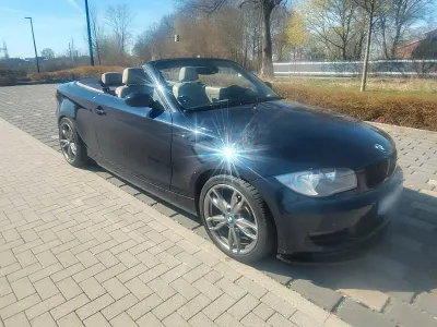 Gebraucht BMW 118 Cabriolet 143 PS (105 kW) 2010 Blau Cabrio