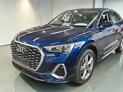 Gebraucht Audi Q3 Sportback S-Line 200 PS (147 kW) 2022 Navarrablau SUV