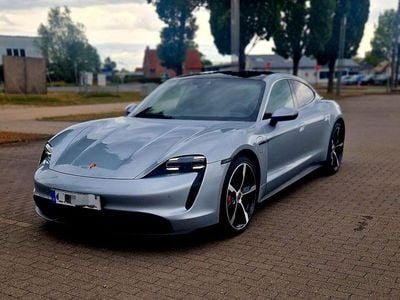 Porsche Taycan 4S
