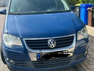 Gebraucht VW Touran 140 PS (102 kW) 2008 Blau Van / Kleinbus