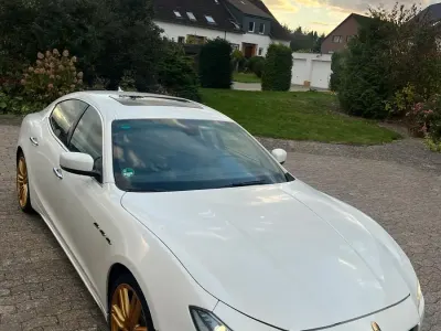Gebraucht Maserati Ghibli 276 PS (202 kW) 2013 Weiß Limousine