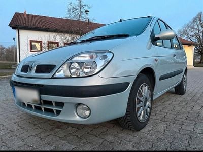 Gebraucht Renault Mégane GrandTour 120 PS (88 kW) 2000 Silber Kombi