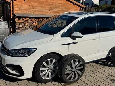 Gebraucht VW Touran Highline 190 PS (139 kW) 2017 Weiß Van / Kleinbus