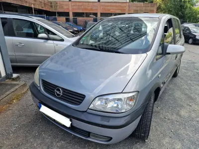 Gebraucht Opel Zafira 125 PS (91 kW) 2001 Silber Van / Kleinbus