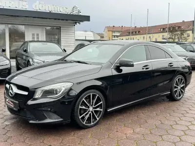 Gebraucht Mercedes CLA180 122 PS (89 kW) 2014 Schwarz Coupé