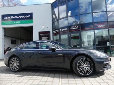 Porsche Panamera 4