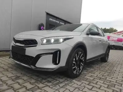 Neu Kia XCeed 2025 Grau SUV