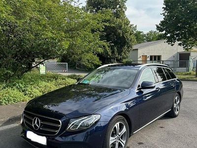 Usata Mercedes E220 194 CV (142 kW) 2019 Blu Station wagon
