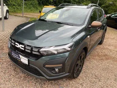 Gebraucht Dacia Sandero Extreme 91 PS (66 kW) 2023 Vert oxide Kleinwagen
