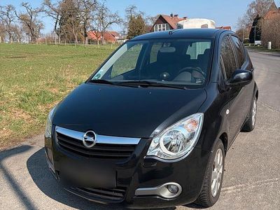 Gebraucht Opel Agila 68 PS (50 kW) 2008 Schwarz Kleinwagen