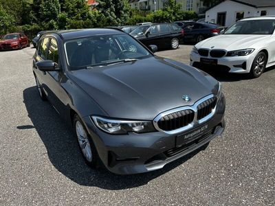gebraucht BMW 318 d Tour Aut AHK|LED|M-LENKRAD|TEILLEDER|SITHZ