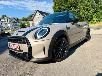 Gebraucht Mini Cooper S 178 PS (130 kW) 2023 Grau Kleinwagen