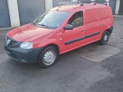 Rot Gebraucht 2010 Dacia Logan Kombi | 3.200 €