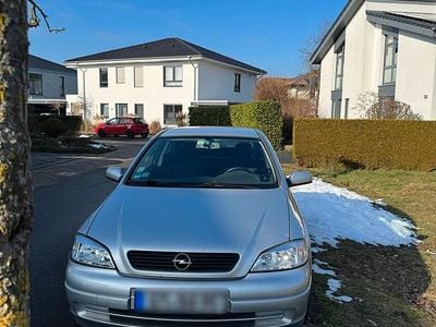 Grau Gebraucht 1999 Opel Astra Kleinwagen | 800 € (Guter Preis)