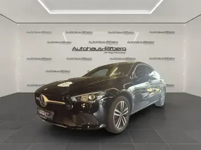 Gebraucht Mercedes CLA250e Shooting Brake Progressive 218 PS (160 kW) 2022 Schwarz Kombi