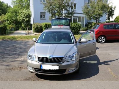 Gebraucht Skoda Octavia 140 PS (102 kW) 2011 Beige metallic Kombi