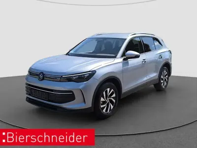 Neu VW Tiguan Life 150 PS (110 kW) 2026 Silber SUV