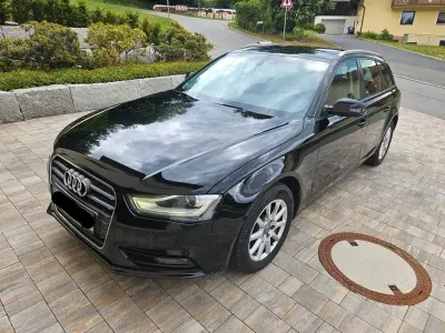 Gebraucht Audi A4 Attraction 179 PS (131 kW) 2012 Schwarz Kombi