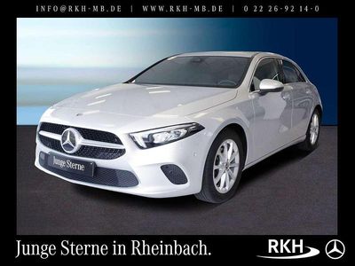 Gebraucht Mercedes A200 Progressive 163 PS (119 kW) 2022 Iridiumsilber Limousine