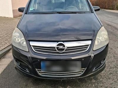 Brugt Opel Zafira 150 HK (110 kW) 2008 Sort MPV
