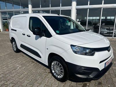 Gebraucht Toyota Proace City City 131 PS (96 kW) 2022 Weiß Van / Kleinbus