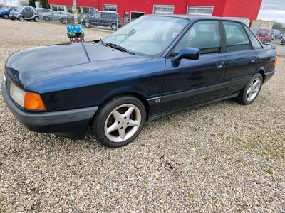 gebraucht Audi 80 24 Jahre inder Garage bewahrt