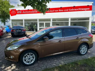 Gebraucht Ford Focus Titanium 125 PS (91 kW) 2014 Braun Kombi