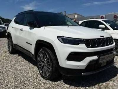 Gebraucht Jeep Compass Summit 131 PS (96 kW) 2024 Alpine white (vr296) SUV