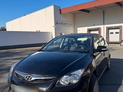 Usata Hyundai i30 109 CV (80 kW) 2011 Nero Utilitaria