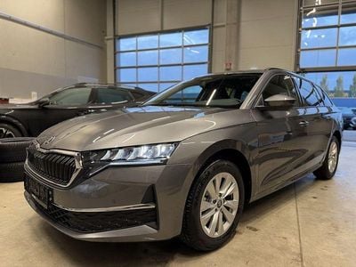 Grau Neu 2025 Skoda Octavia Kombi | 31.900 € (Superpreis)