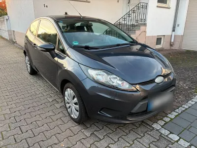Usata Ford Fiesta 82 CV (60 kW) 2009 Grigio Utilitaria