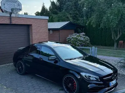 Gebraucht Mercedes CLA45 AMG AMG 381 PS (280 kW) 2017 Schwarz Coupé