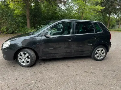 Używany VW Polo United 80 KM (58 kW) 2009 Czarny Hatchback