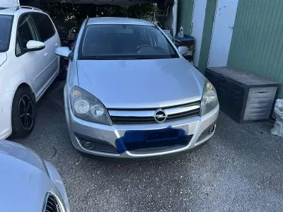 Gebraucht Opel Astra Sport 125 PS (91 kW) 2007 Limousine