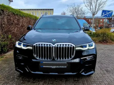 Gebraucht BMW X7 Performance 265 PS (194 kW) 2021 Schwarz SUV