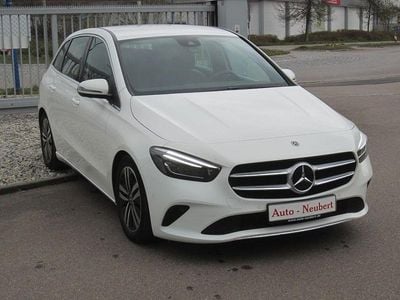 Gebraucht Mercedes B180 136 PS (100 kW) 2019 Weiß Van / Kleinbus