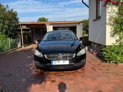 Gebraucht Volvo V60 114 PS (83 kW) 2013 Schwarz Kombi