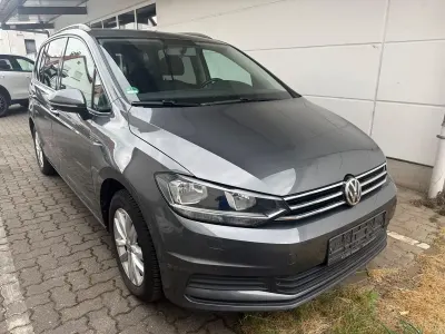 Gebraucht VW Touran Comfortline 110 PS (80 kW) 2017 Grau Van / Kleinbus