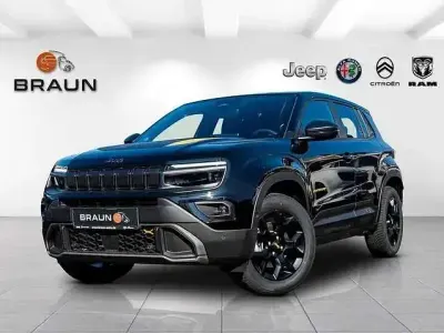 Neu Jeep Avenger North 146 PS (107 kW) 2025 Volcano black SUV