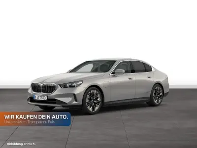 Usata BMW 530e Comfort Edition 299 CV (219 kW) 2024 Grigio Berlina