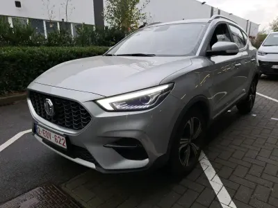 Gebraucht MG ZS Comfort 106 PS (77 kW) 2023 Cosmic silver SUV