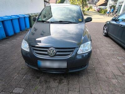 Gebraucht VW Fox 55 PS (40 kW) 2007 Grau Kleinwagen