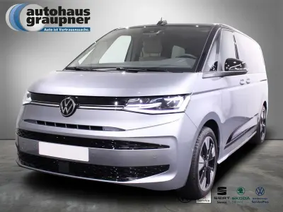 Gebraucht VW Multivan Edition 150 PS (110 kW) 2025 Silber / monosilber Van / Kleinbus