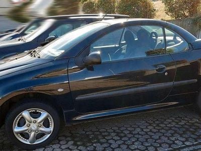 Gebraucht Peugeot 206 CC 109 PS (80 kW) 2003 Schwarz Cabrio