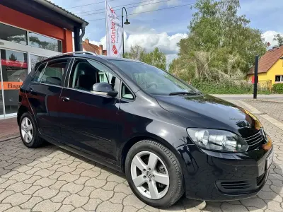 Gebraucht VW Golf Plus Cross Comfortline 105 PS (77 kW) 2014 Deep black perleffekt Limousine