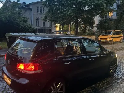 Second-hand VW Golf VI Comfortline 105 CP (77 kW) 2009 Negru Hatchback