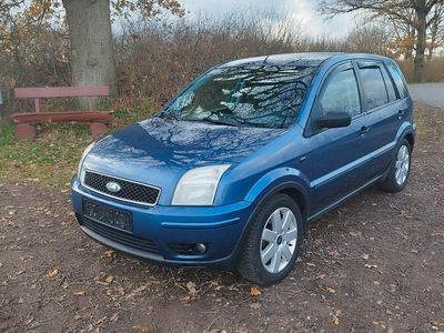 Blau Gebraucht 2005 Ford Fusion Limousine | 2.250 € (Fairer Preis)