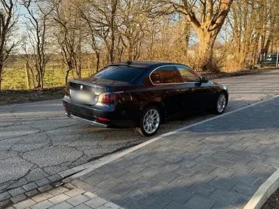Gebraucht BMW 525 192 PS (141 kW) 2004 Blau Limousine