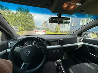 Gebraucht Opel Astra 110 PS (80 kW) 2005 Schwarz Kombi